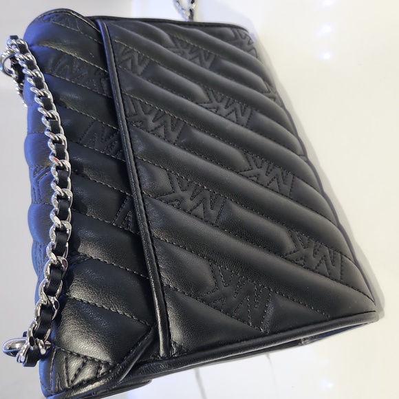 💥💥💥Michael Kors Rose Medium Flap Shoulder Bag Vegan Authenicated - Picture 5 of 10